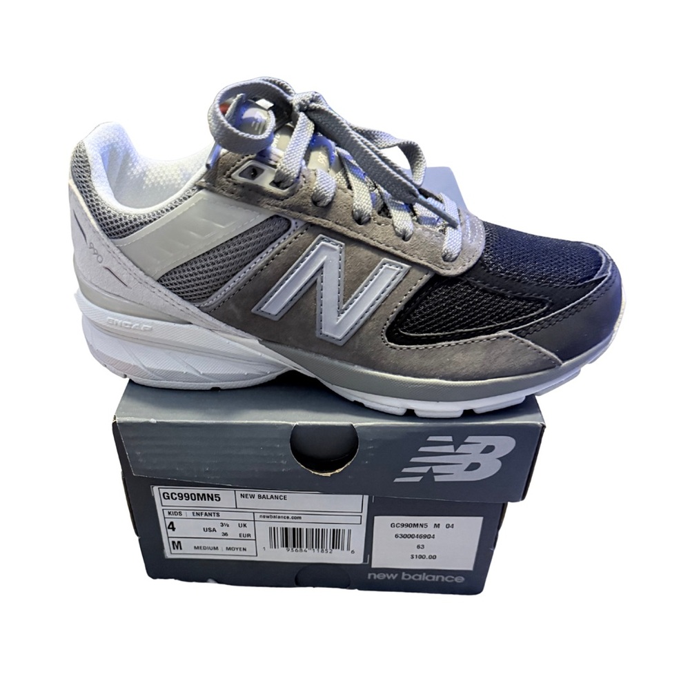 BRAND NEW Kids New Balance 990